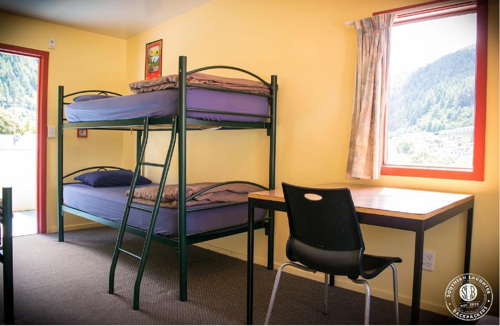 Bed in 6-Bed Mixed Dormitory Room